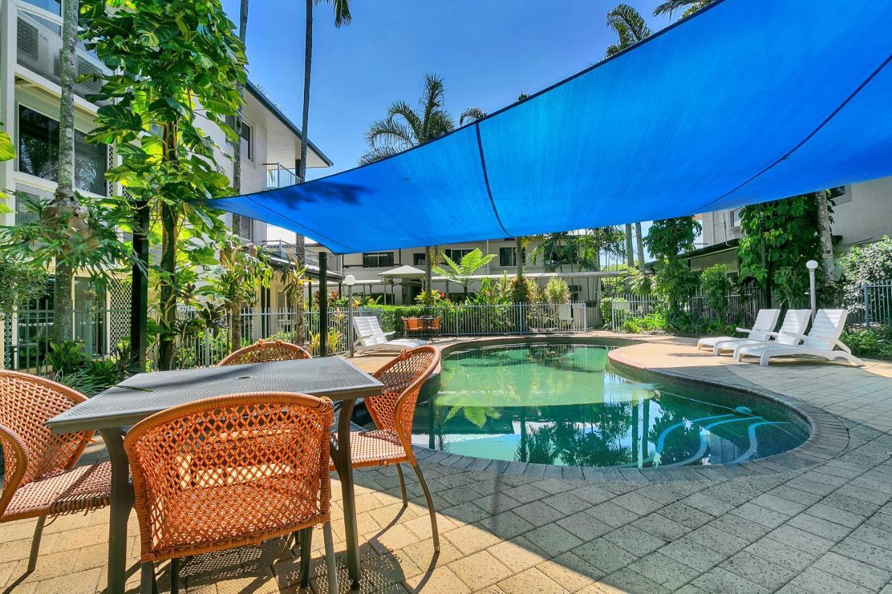 Cairns Reef Apartments & Motel Exterior photo
