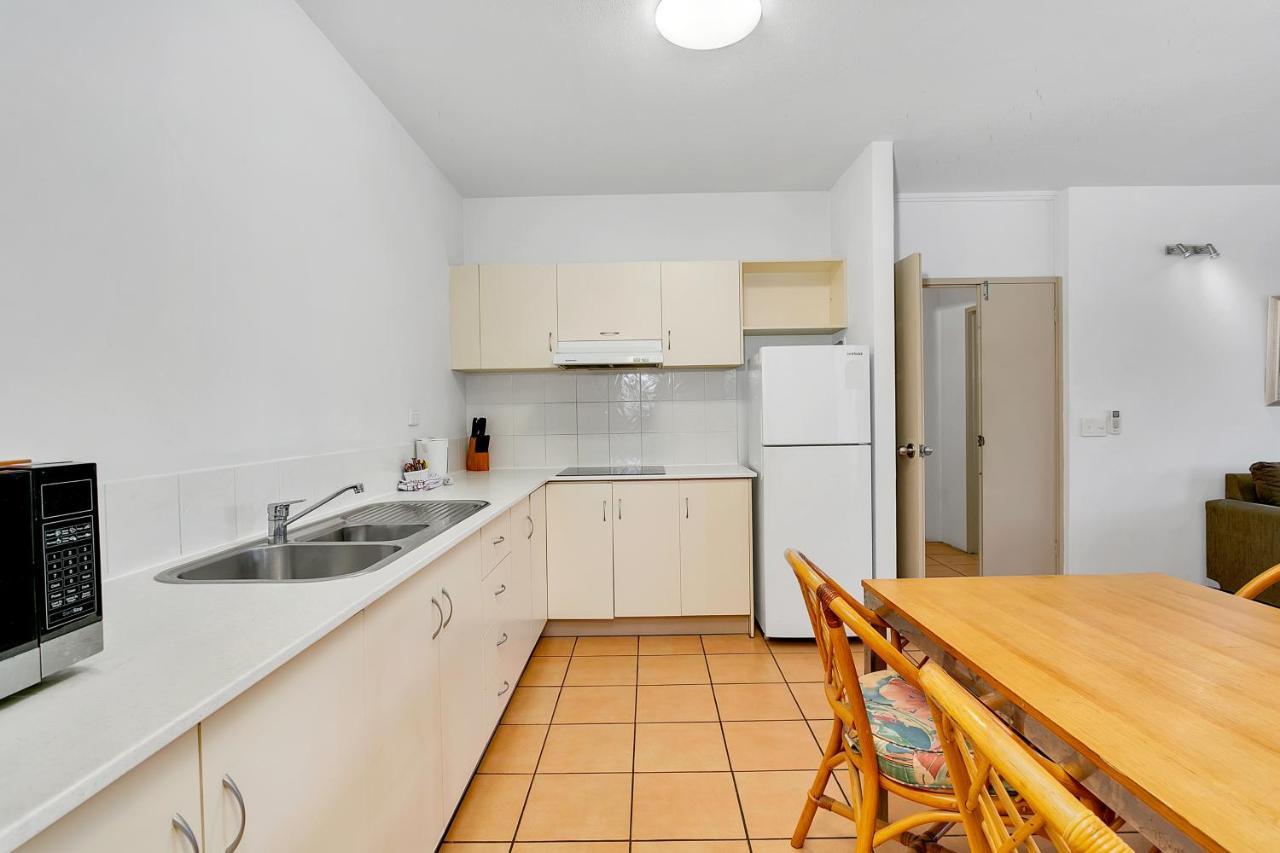 Cairns Reef Apartments & Motel Exterior photo