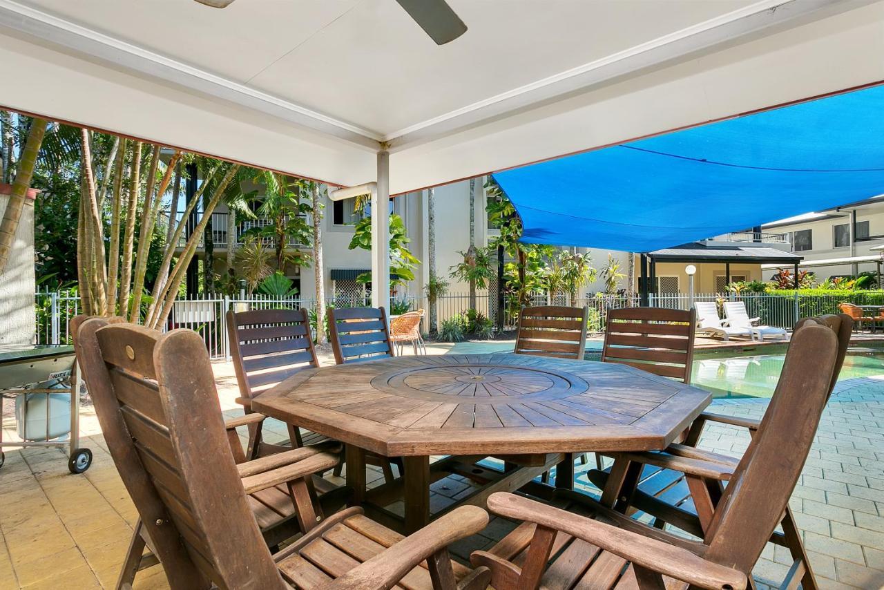 Cairns Reef Apartments & Motel Exterior photo