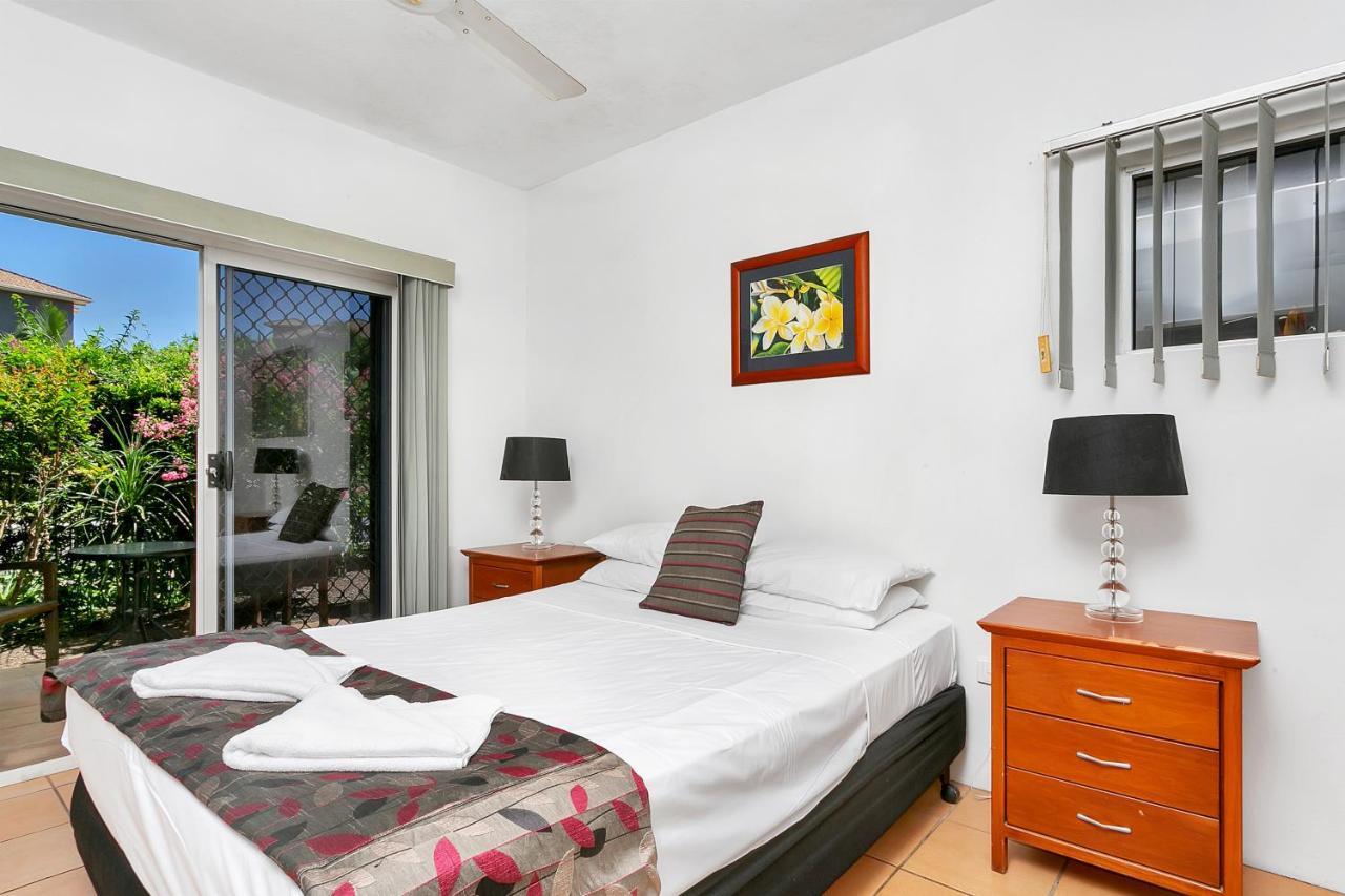 Cairns Reef Apartments & Motel Exterior photo